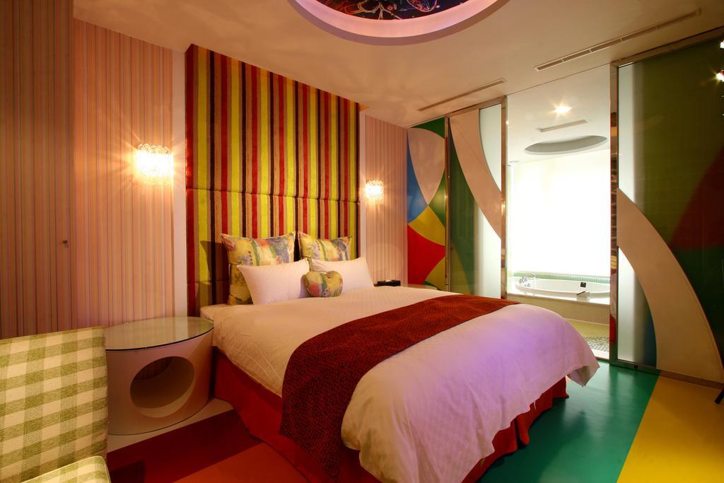Melody Motel Keelung Buitenkant foto